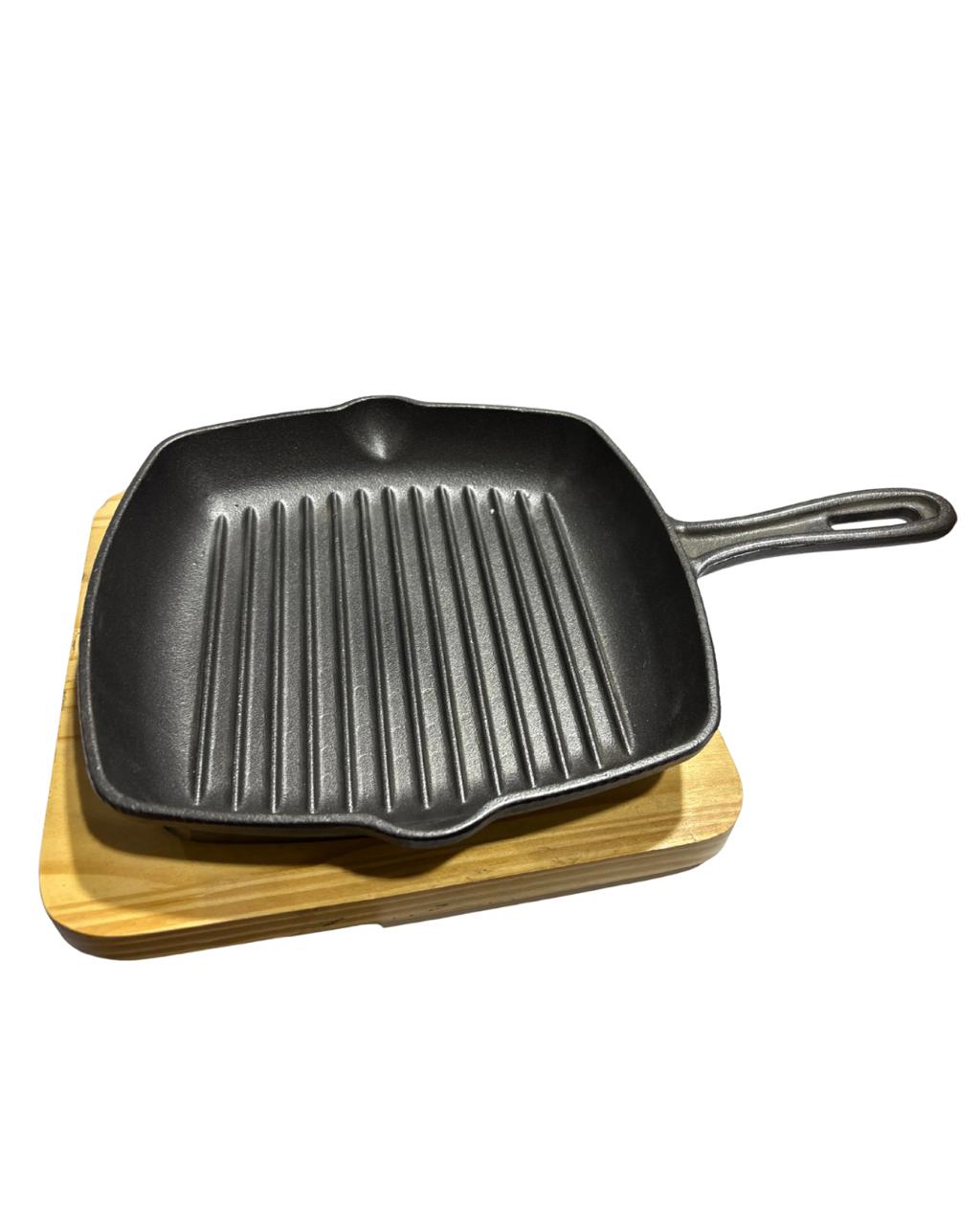 Sarten Cuardaro con Grill y Base de Madera